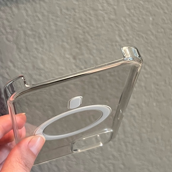 Apple clear case iPhone 12 pro max - Picture 3 of 5